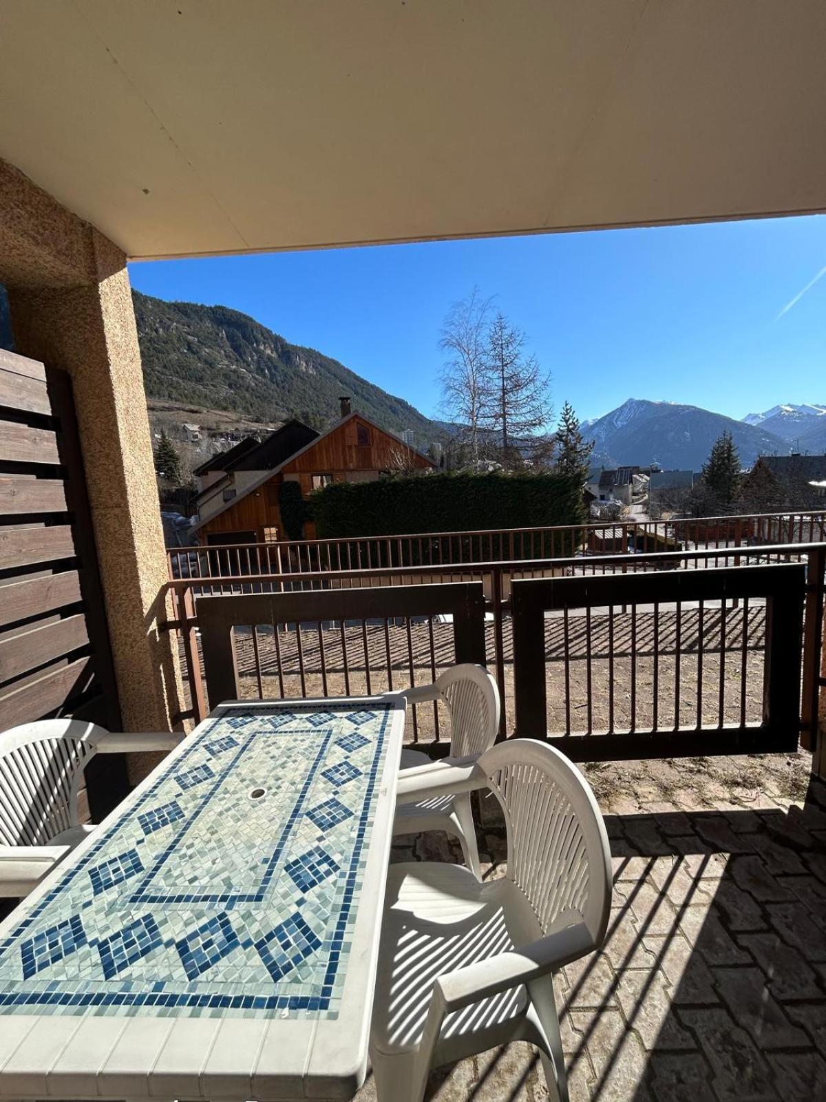 Chaleureux Appartement Moderne Briancon  Exterior photo
